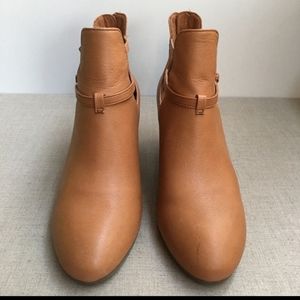 Gentle Souls EU 39 US 8 Brown Leather Ankle Boots